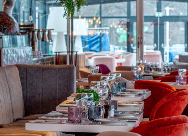 Aqua Restaurant, Salle de réception / Espace événementiel, SURESNES, Île-de-France, France